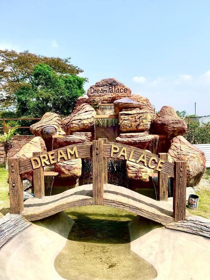 Dream Palace Resort Kathmandu Exteriör bild